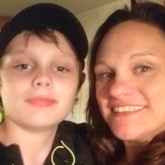 Meet your Posher, Carrie - Picture 3 of 5